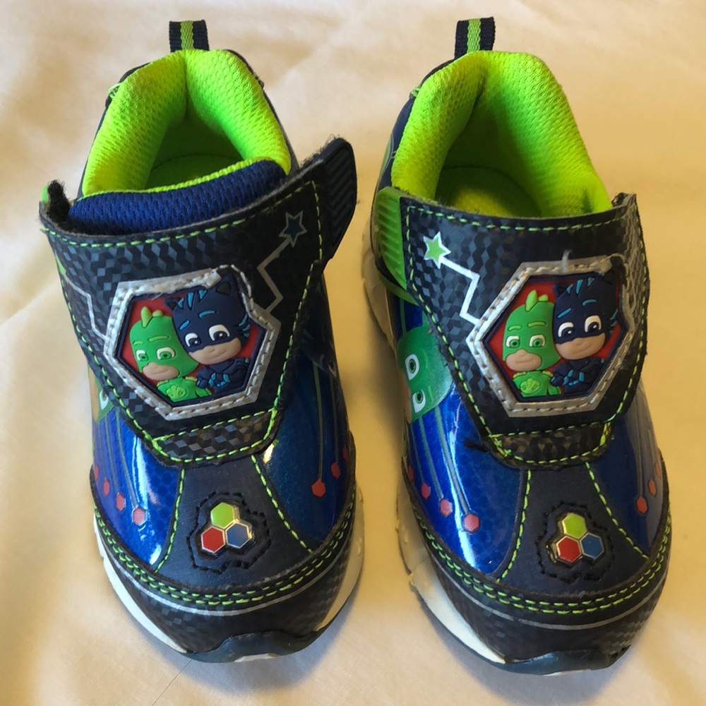 PJMASKS GEKKO / CATBOY Light-Up Velcro Close Sneakers
